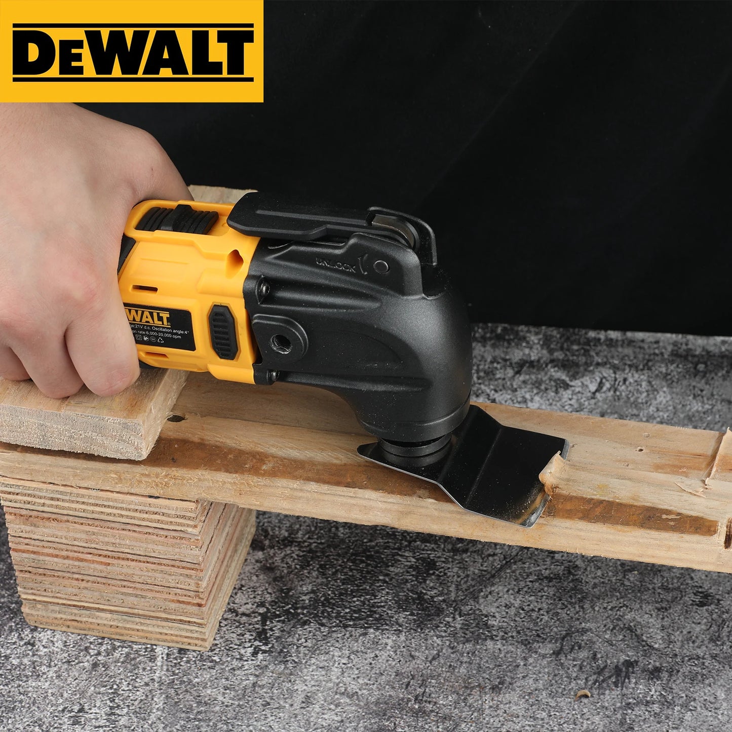 DEWALT 20V MAX Brushless Cordless Oscillating Multi-Tool 5 Accessories Included!