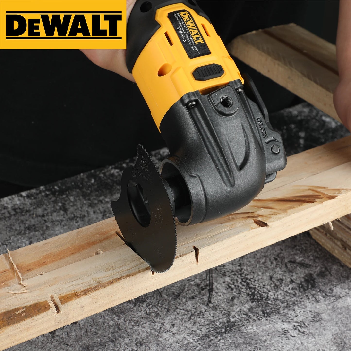 DEWALT 20V MAX Brushless Cordless Oscillating Multi-Tool 5 Accessories Included!